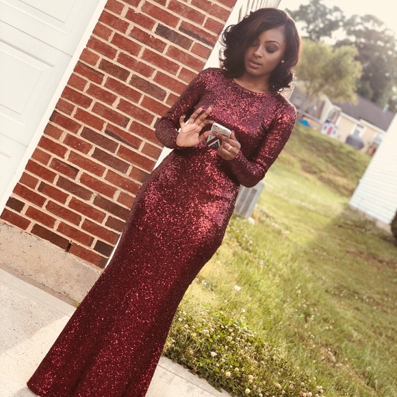 Sequined Prom Dresses